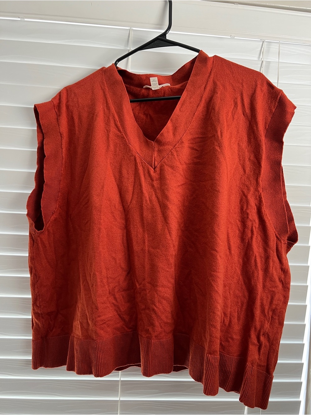 Rust Red V-Neck Sleeveless Knit Top - Women